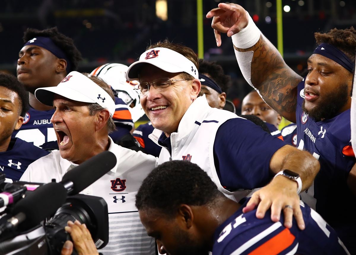 See where Auburn's assistant coaches' salaries rank nationally