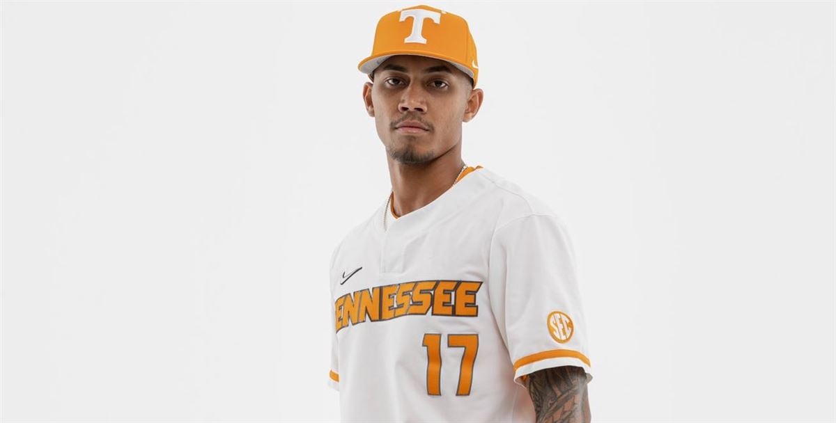 Kansas shortstop Maui Ahuna commits to Vols