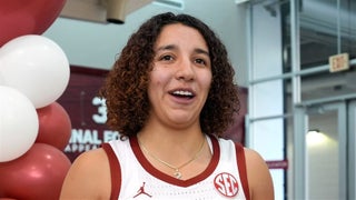 Top 10 freshmen entering 2025-26 women's basketball season