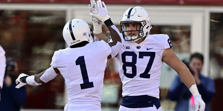 Penn State Improves To 8 0 For First Time Since 2008