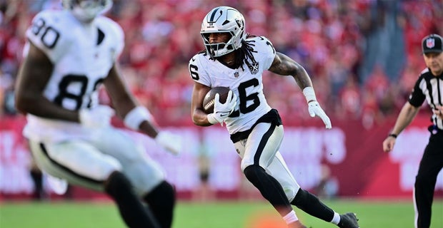 Vi Jones NFL Pack Pros: Cory Durden, Vi Jones, T.Y. McGill pop in week 14 action