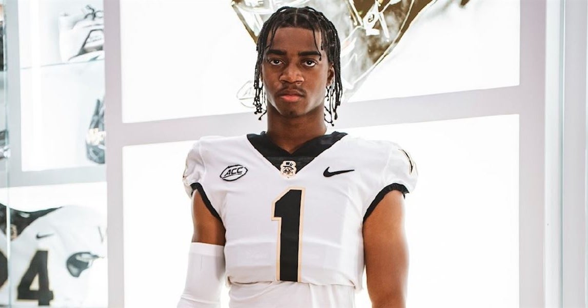 CB AJ Marks commits to Wake Forest, 'the best of both worlds'