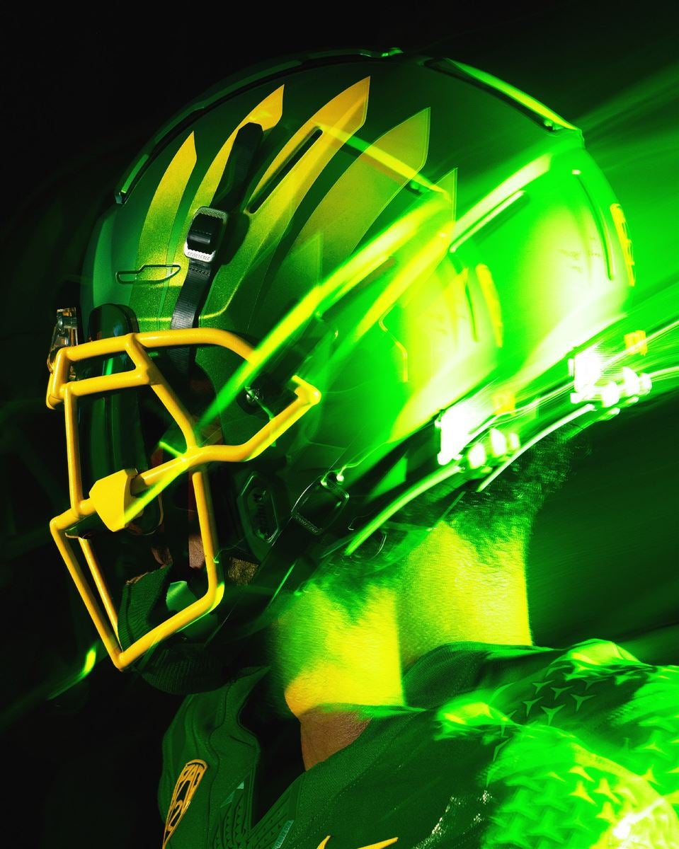 Oregon announces uniforms for Kickoff Classic vs. No. 3 Georgia