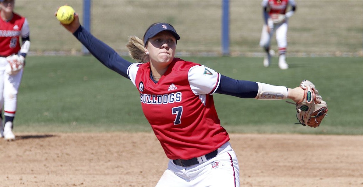 Fresno State softball sweeps SJSU to open conference play