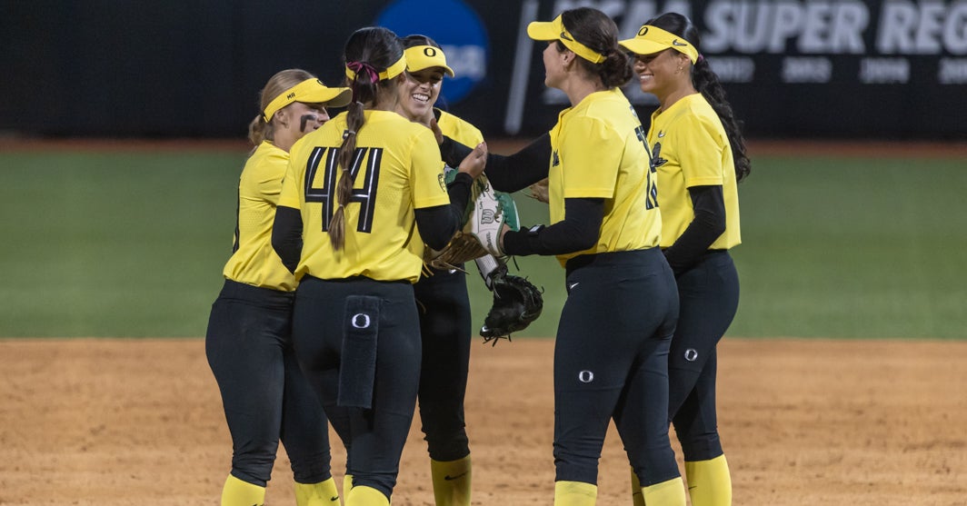 Oregon softball's win streak snapped in Los Angeles, as series ends early due to weather
