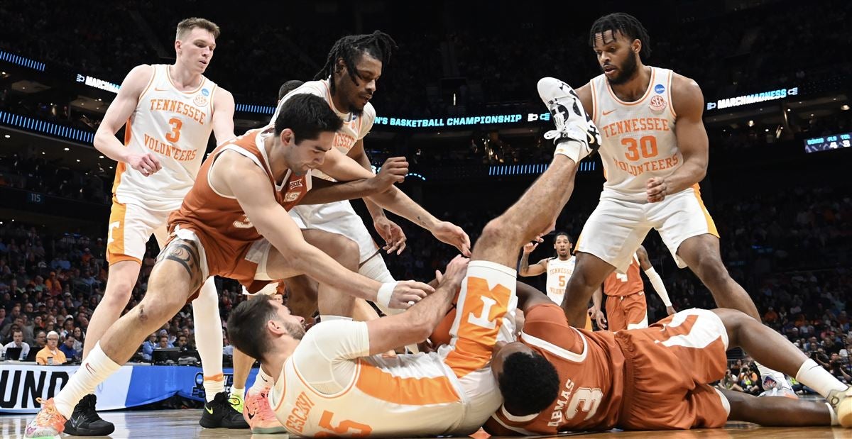 Takeaways: Tennessee survives and advances to Sweet Sixteen with win over  Texas