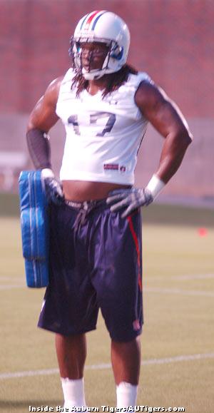 Former Auburn linebacker and BCS champ Josh Bynes adds Super Bowl ring to  collection