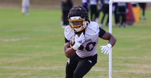 2027 WR schedules official visit to East Carolina