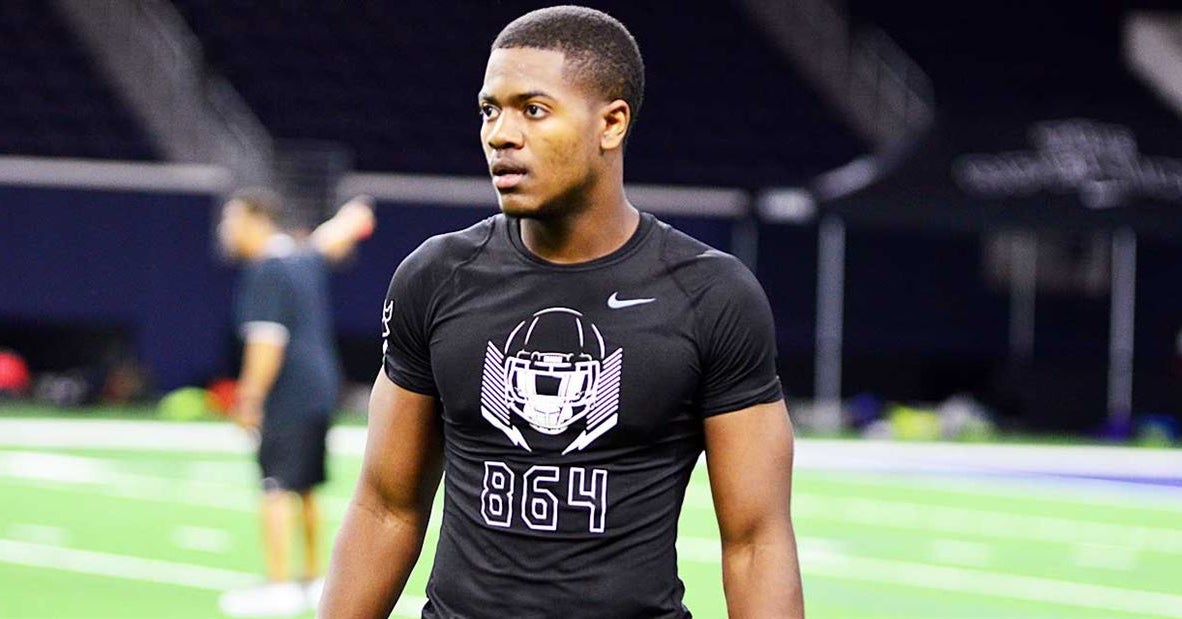 WATCH: KSU Commit Wayne Jones Having Monster Senior Year