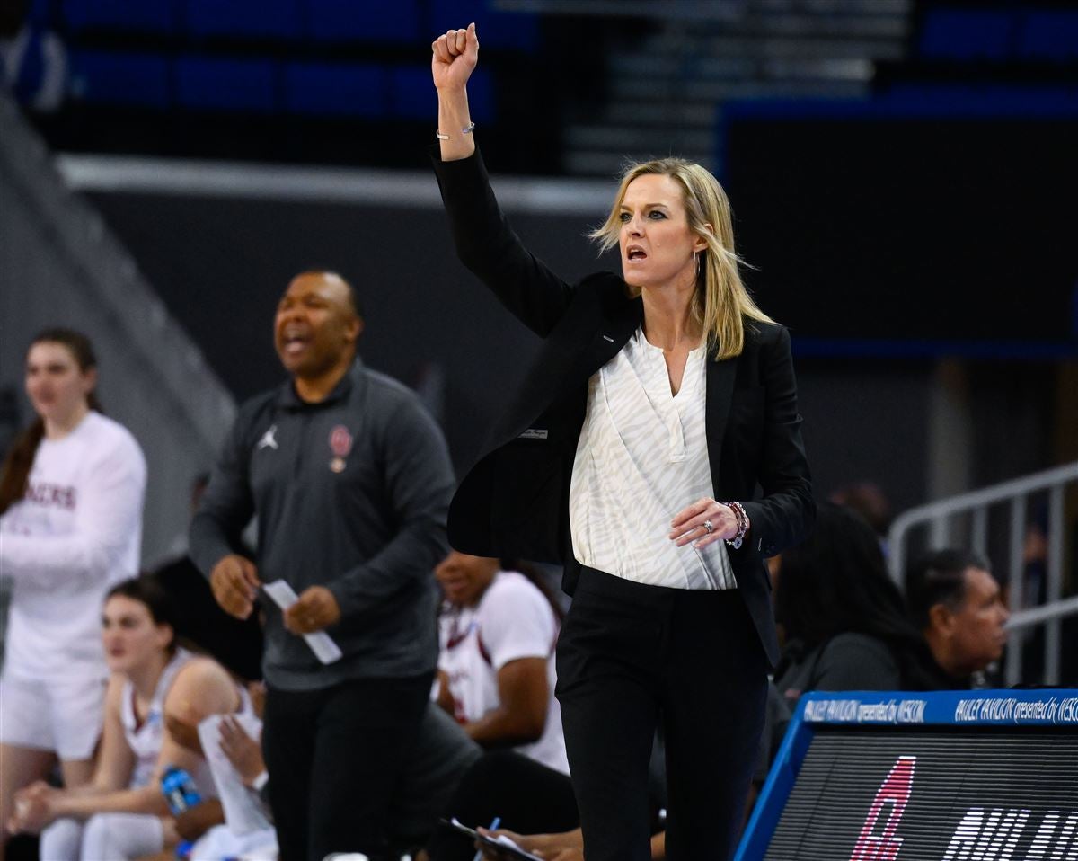 Jennie Baranczyk and the undefeated Sooners have been rolling