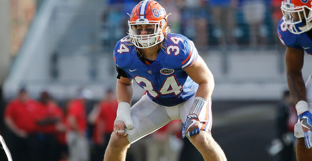 Linebacker Alex Anzalone on Lacrosse, Family, and Football 