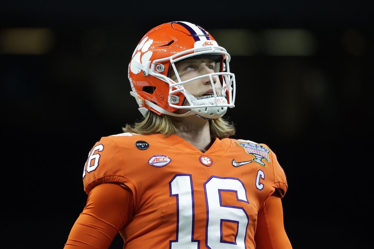 Clemson Quarterback Trevor Lawrence Likely Ends Sensational College Career  In Sugar Bowl Loss To Ohio State