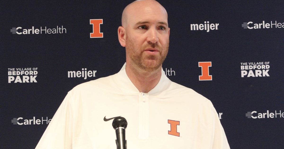 Illini TE coach Jared Elliott's winding journey finally leads him to ...