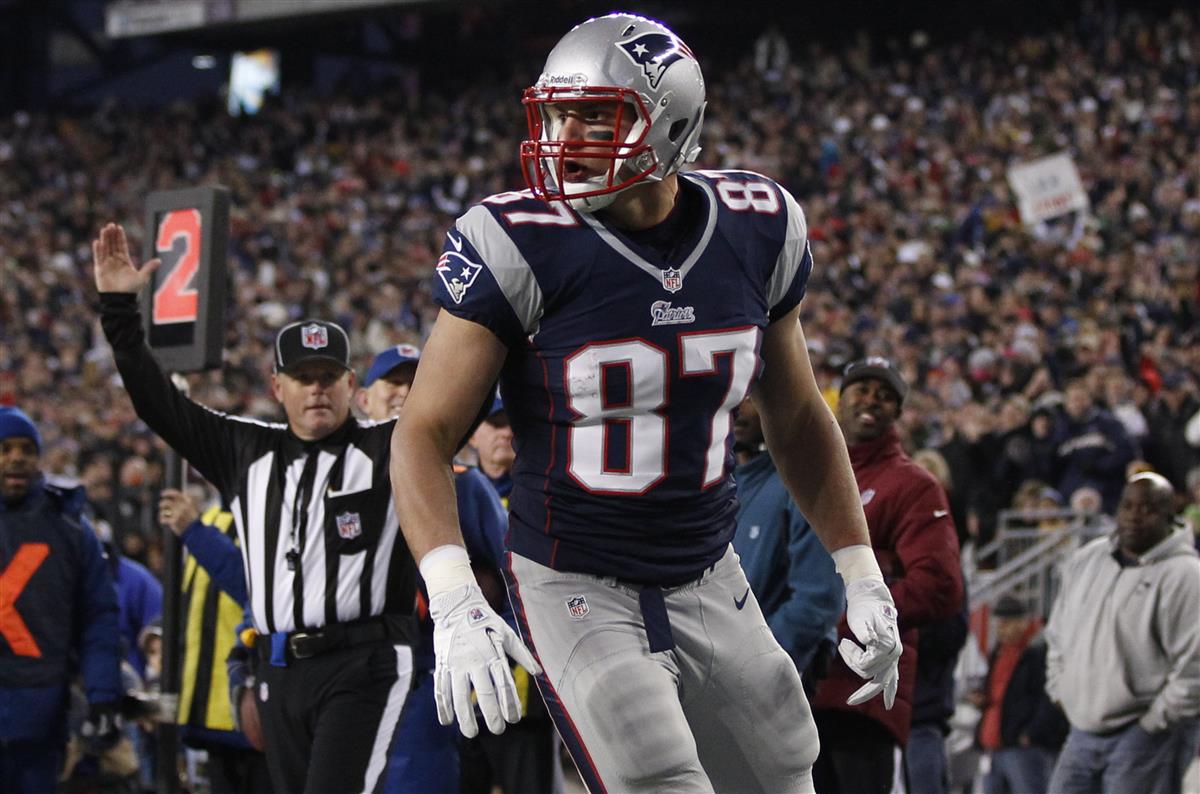 WATCH: Rob Gronkowski Demolishes Sergio Brown - CBS Boston