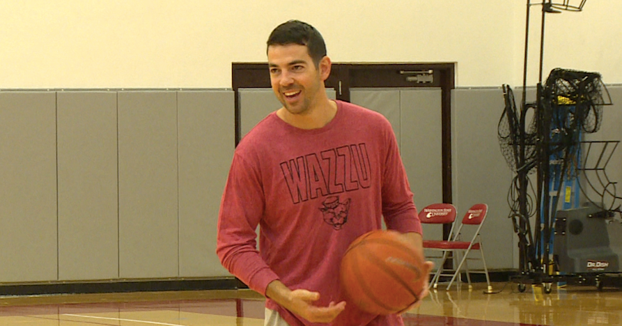 Former WSU star Taylor Rochestie publishes book about cultivating joy