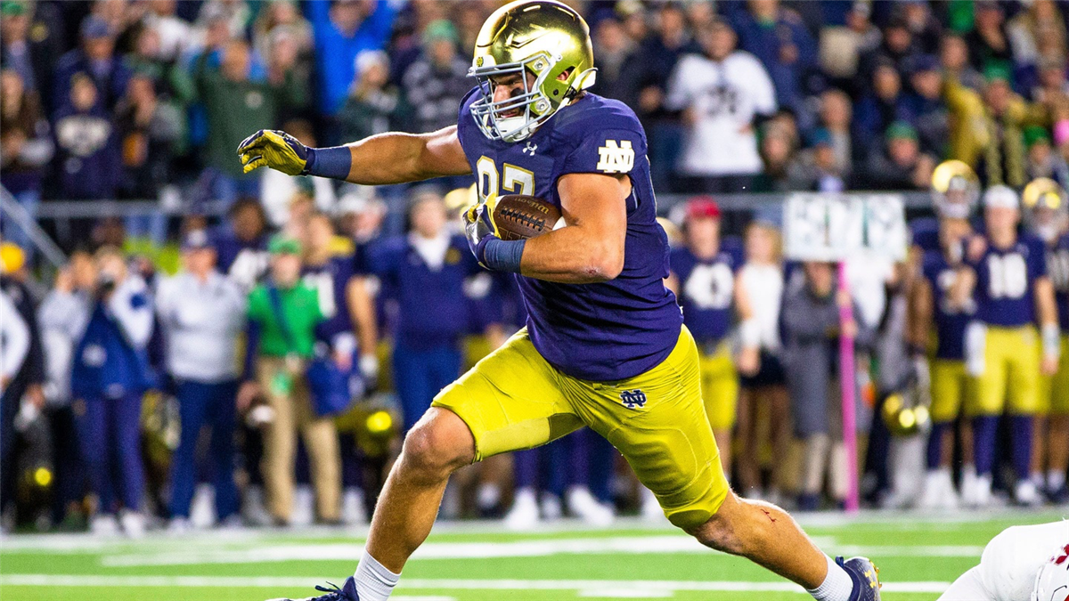 College Football's Best Quarterbacks In 2022: Players 1-5 - Sports  Illustrated Notre Dame Fighting Irish News, Analysis and More