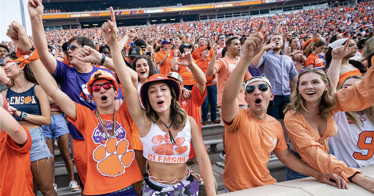 College football's longest active home winning streaks entering 2022 season