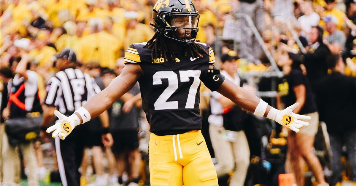 Iowa Football: Jermari Harris opts out of 2024 season