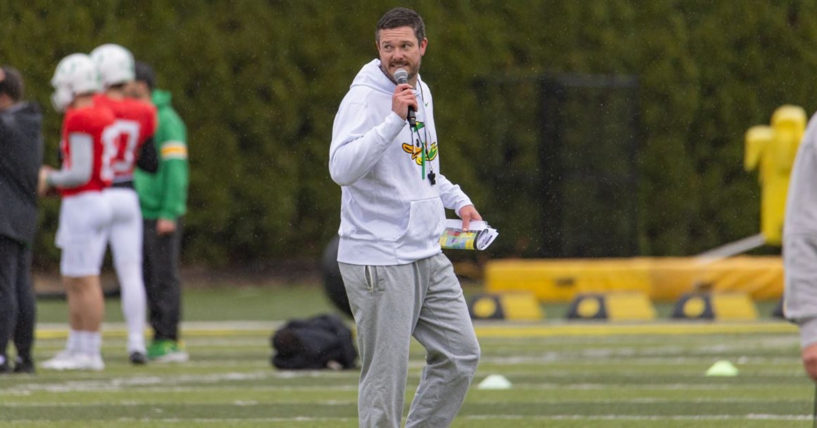 First spring scrimmage provides 'high and lows' for Ducks in rainy conditions
