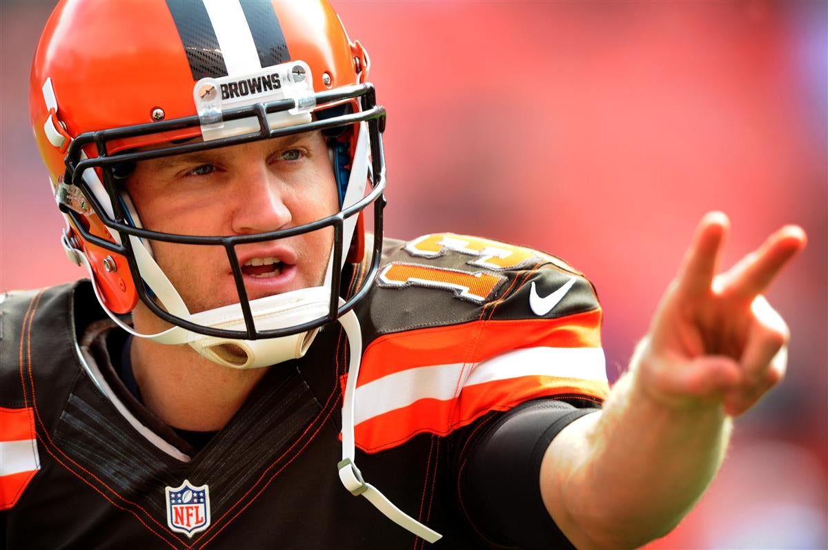 Josh McCown taken to locker room - NBC Sports