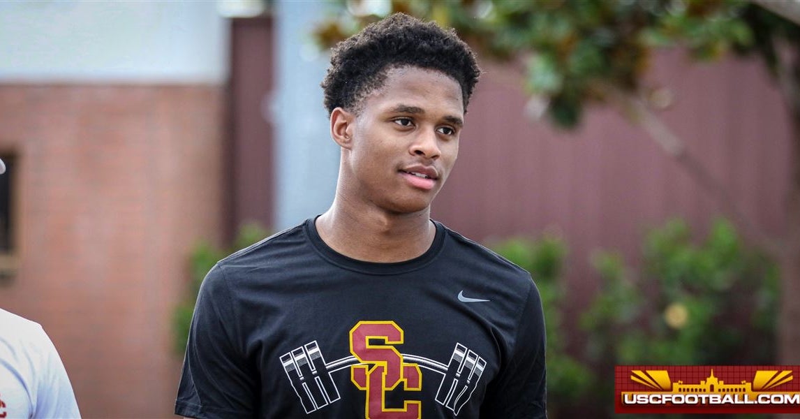 LOOK: Suspended USC WR Munir McClain issues statement