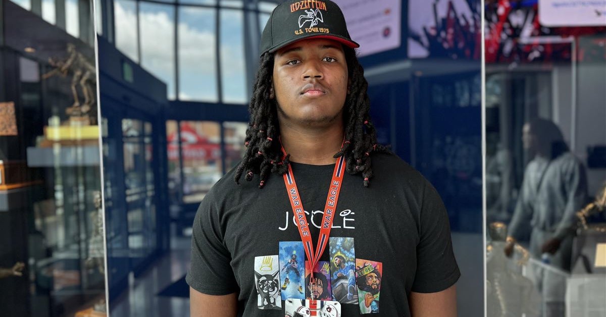 Auburn adds to 2025 OL class with commitment of Tai Buster