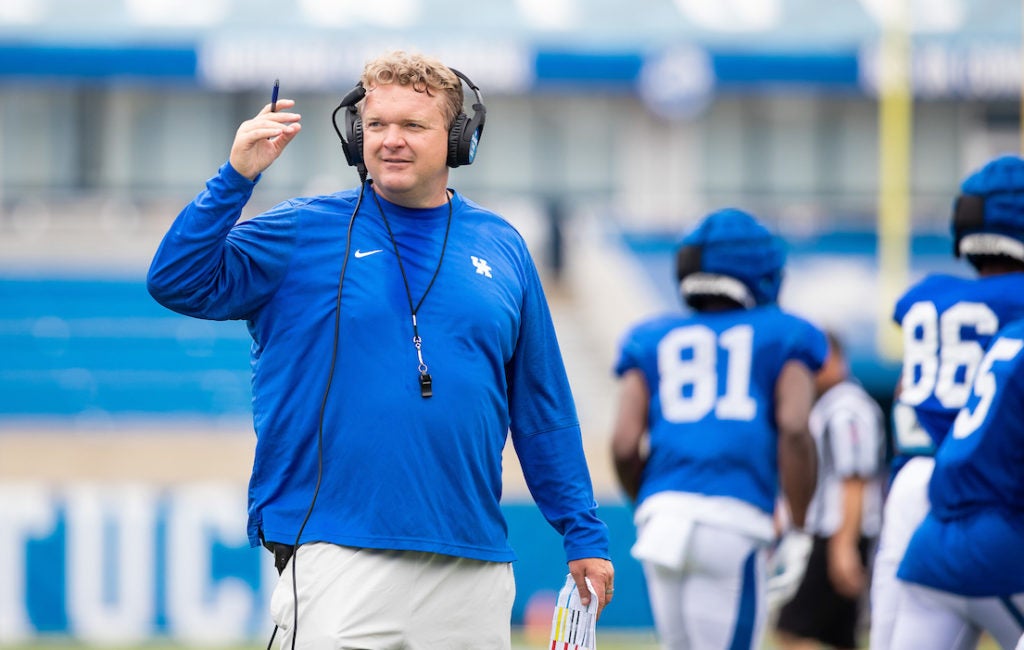 Report Kentucky working to re hire OL coach Eric Wolford