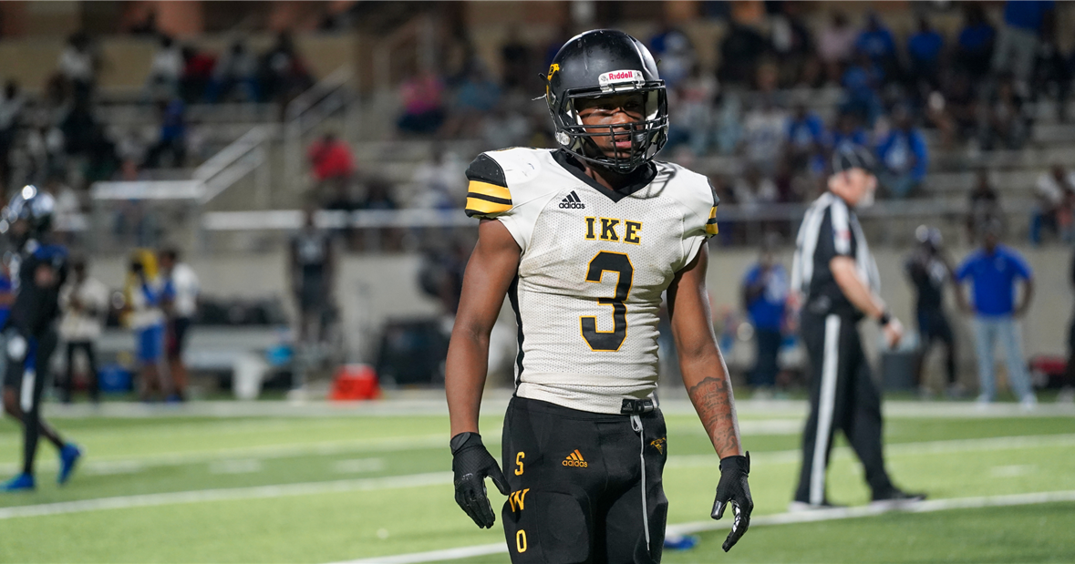 WATCH Texas commit Ryan Niblett shows elite speed in midseason film