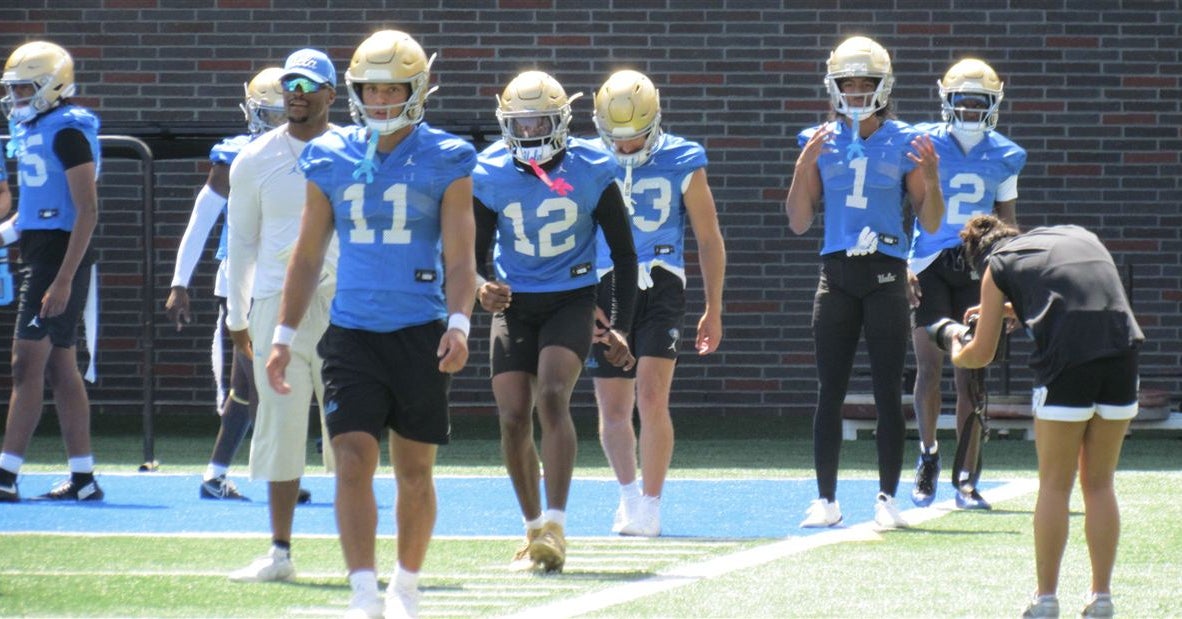UCLA football VIP practice observations on offense: Brian Rowe showcases speed on Day 18