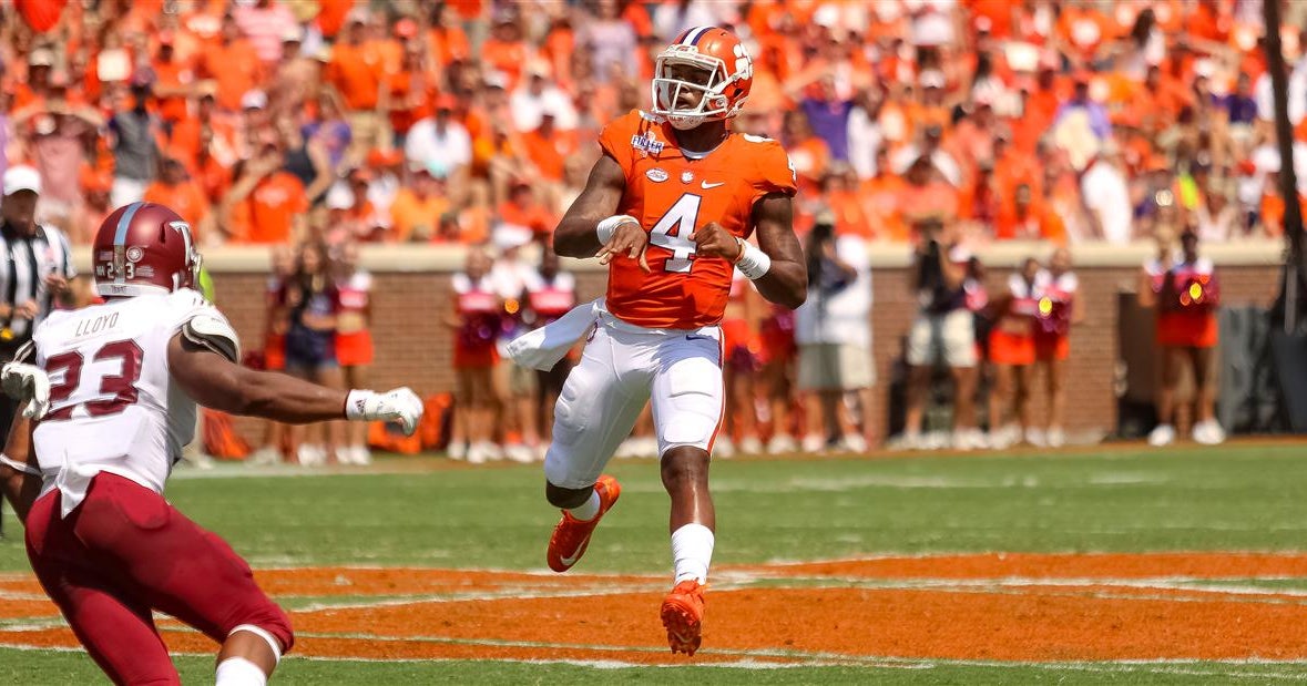 No. 2 Clemson hangs on to beat Troy 3024