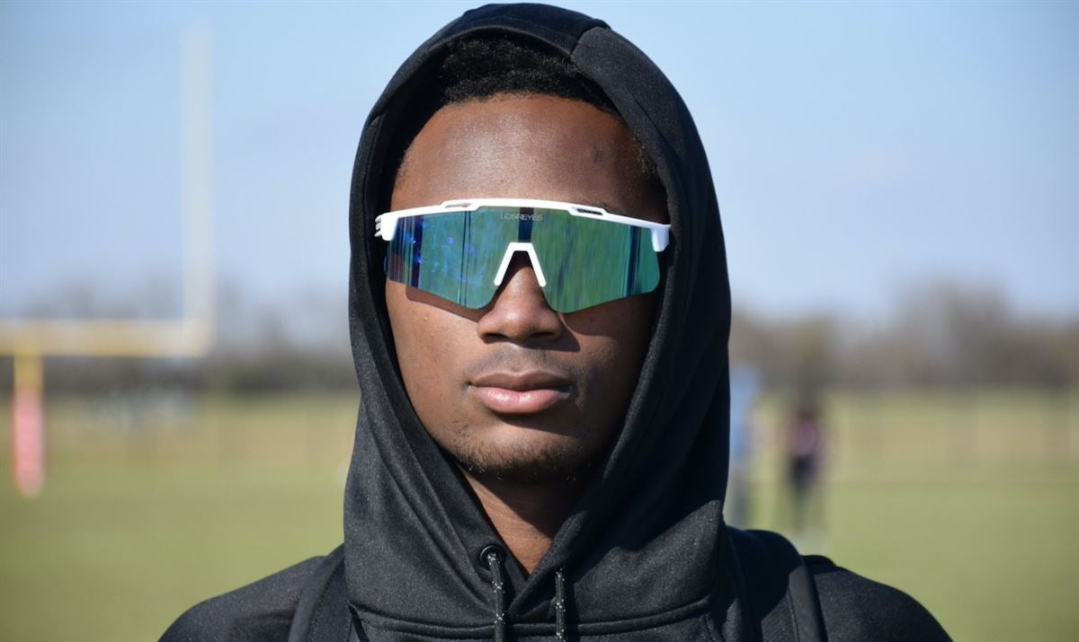 4-star Texas S Ka'Davion Dotson working out dates to visit Florida this  spring