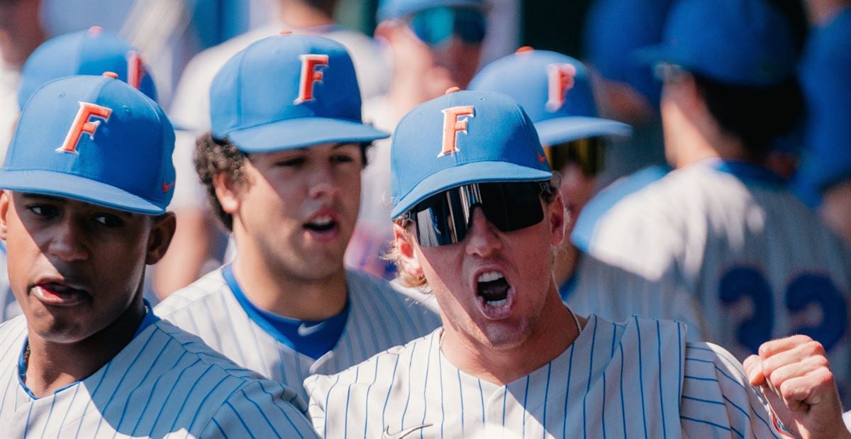 Florida first baseman Kendrick Calilao (6) leads off base during