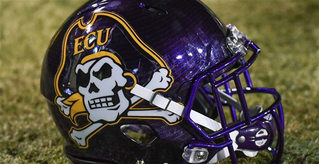 ECU QB Carden has big fan: ex-Pirate star David Garrard