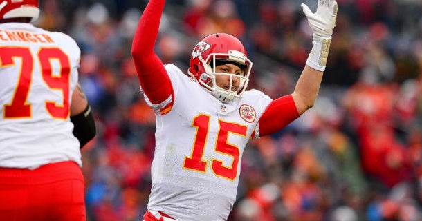 What time are the Kansas City Chiefs playing tonight What time are the Kansas City Chiefs playing tonight