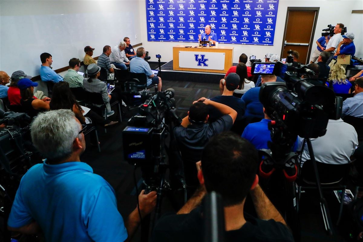 Kentucky hosts Ball State in 1st meeting since 2001, aiming for 8th opening  win under Mark Stoops -  5 Eyewitness News