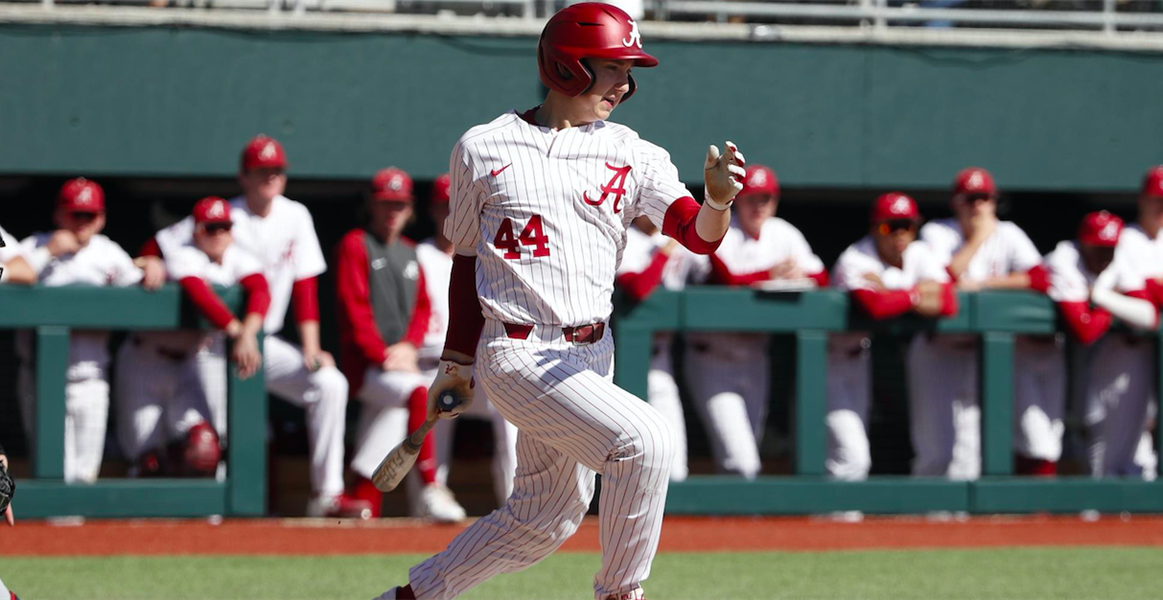 Alabama baseball team loses midweek game to ULM Warhawks