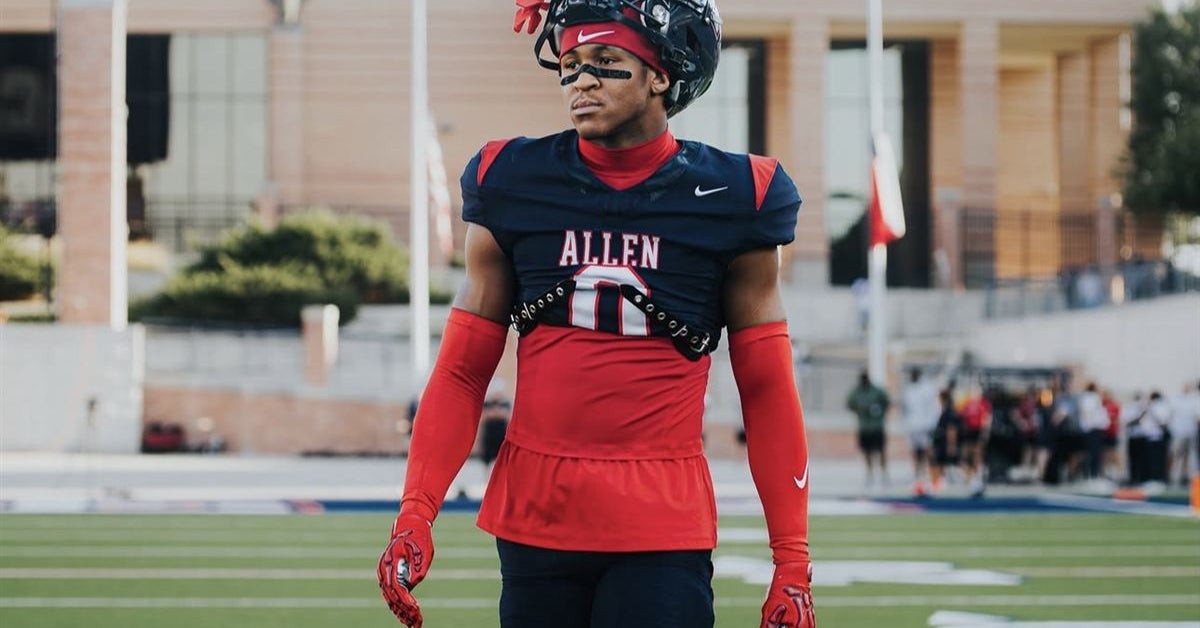 Big 10 safety commit James Roberson dives into 'shocking' Alabama offer