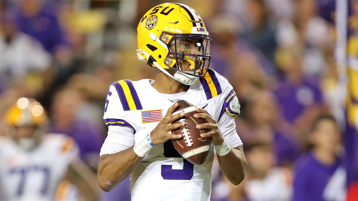 College football QB rankings: Top 10 for Week 9 sees new No. 1