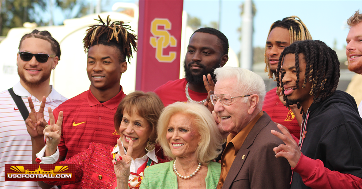 USC breaks ground on new $200 million Bloom Football Performance Center