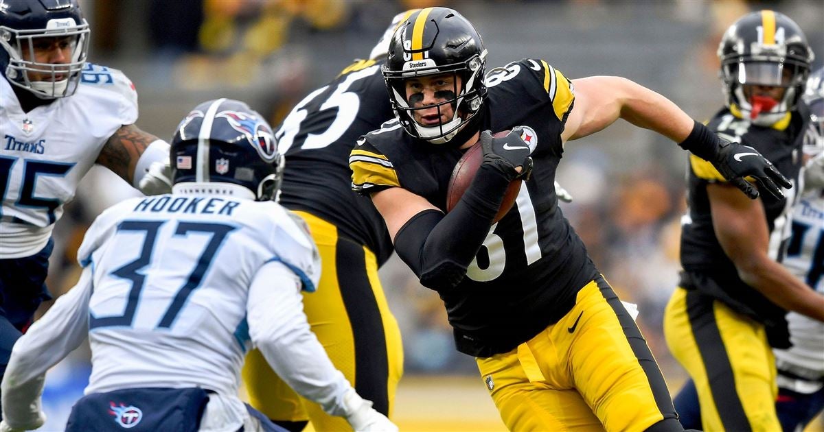 Pittsburgh Steelers linebacker Derrek Tuszka (48) plays in an NFL football  game against the Chicago Bears, Monday, Nov. 8, 2021, in Pittsburgh. (AP  Photo/Gene J. Puskar Stock Photo - Alamy