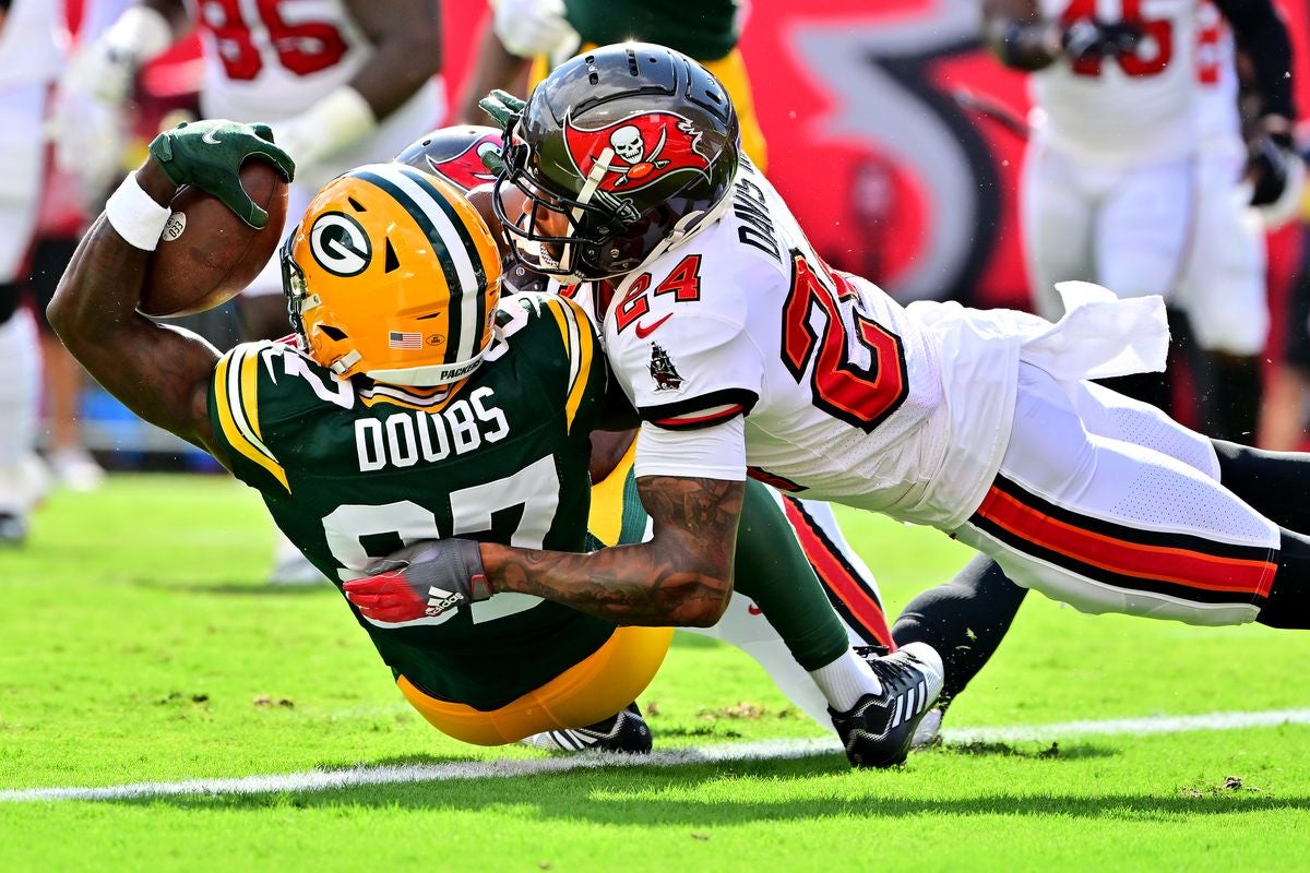 Rodgers throws 4 TDs as Packers beat Texans 35-20