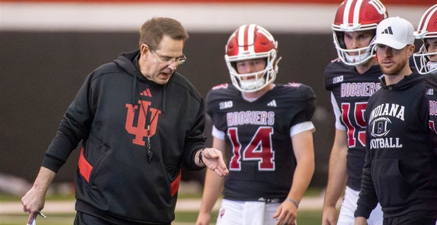 Report: Indiana strength coach Derek Owings agrees to new three-year contract, turns down USC push