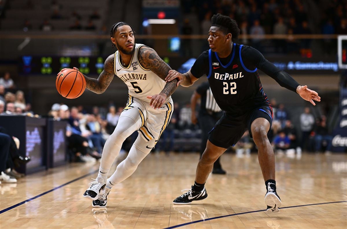 Cats take care of business, 9469 over DePaul in Moore's return