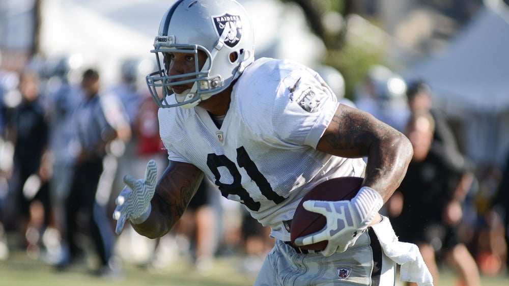 Raiders tight end Mychal Rivera embraces new role