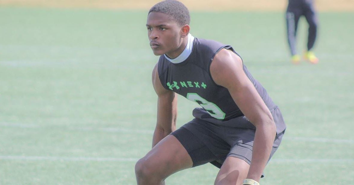 Three-star cornerback Cameron Calhoun stays home and picks Cincinnati