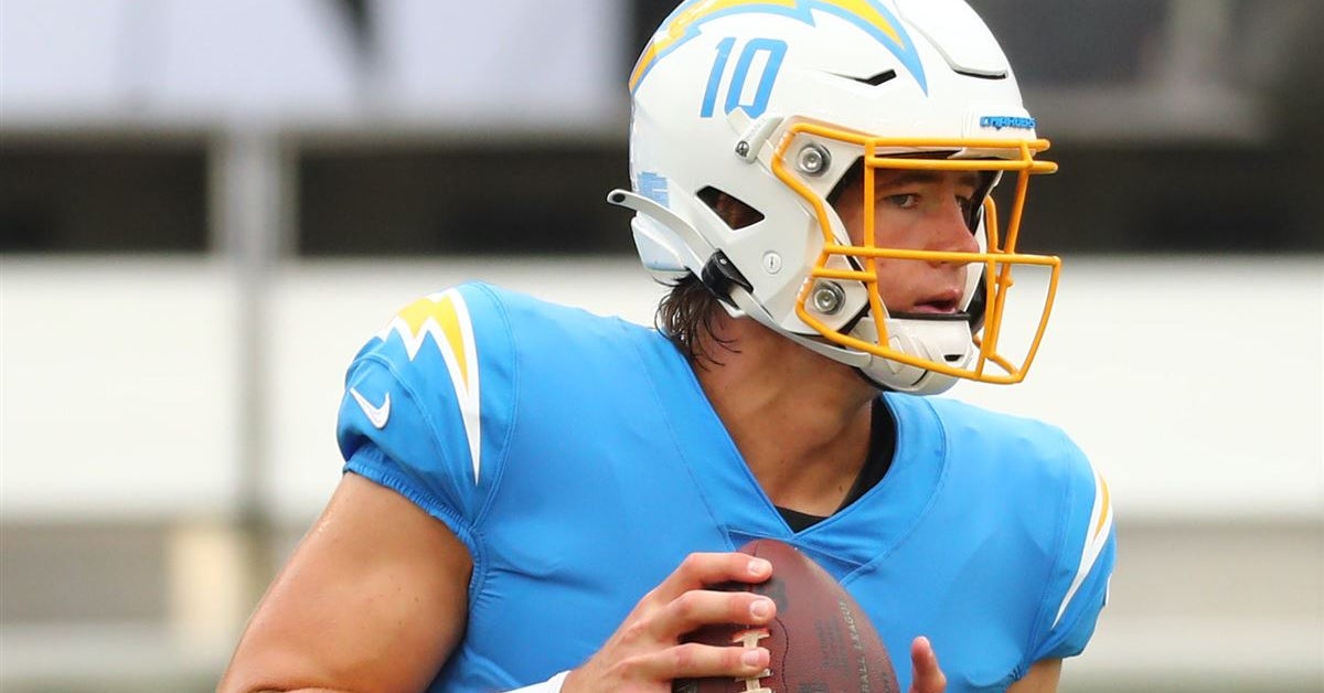 Justin Herbert earns back-to-back NFL Rookie of the Month honors