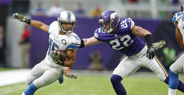 Minnesota Vikings' Marcus Sherels (35) returns a punt during the first half  of an NFL football