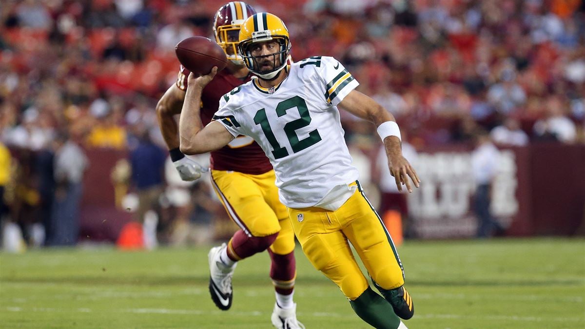 Landover, USA. 19th Aug, 2017. Green Bay Packers quarterback Taysom Hill  (8) scores a touchdown and celebrates with Green Bay Packers quarterback  Aaron Rodgers (12) during the NFL preseason game between the