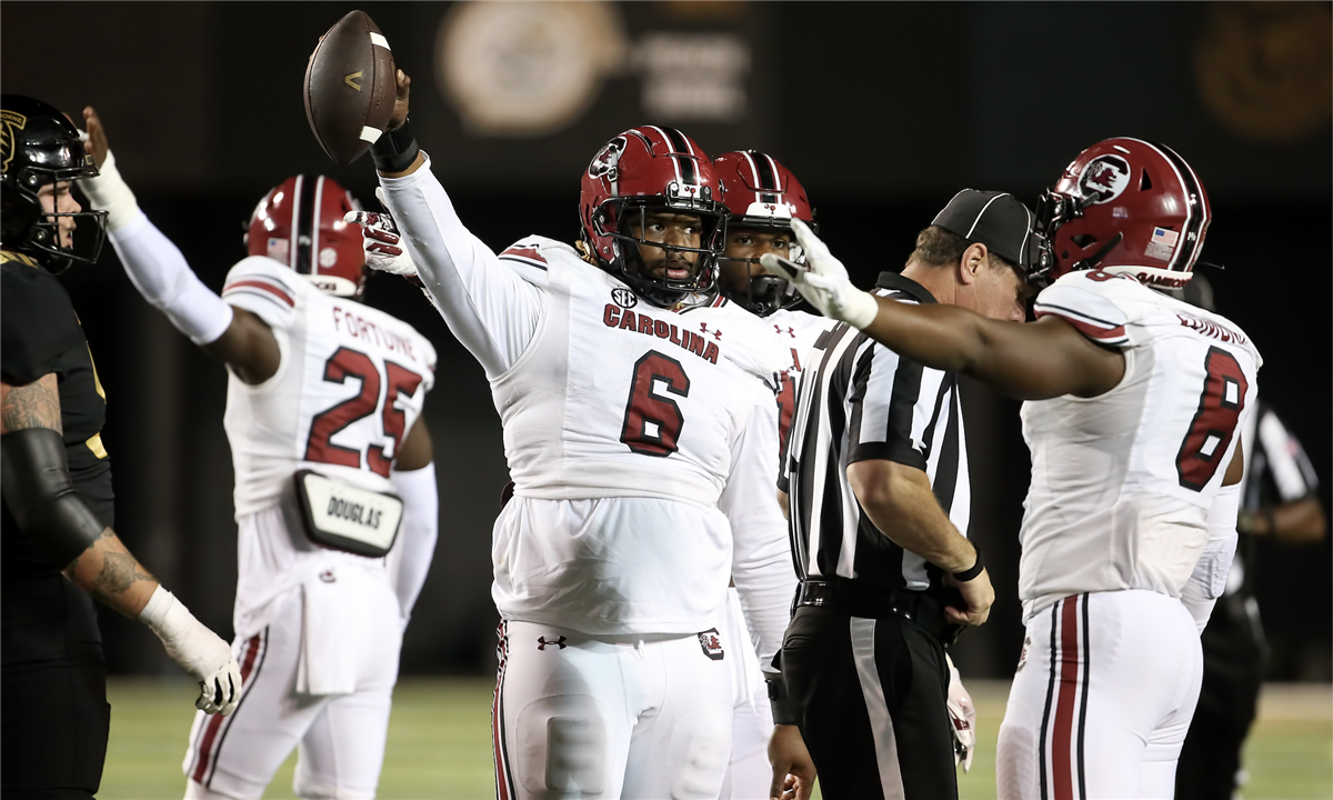 Reese's Senior Bowl on X: Officially Accepted! DL Zacch Pickens @ZP6DT  from @GamecockFB is headed to the 2023 Senior Bowl #SpursUp 