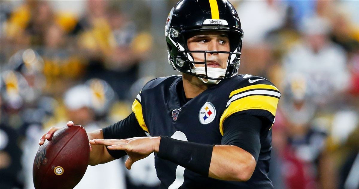 Quarterback Bubby Brister of the Pittsburgh Steelers warms up on the